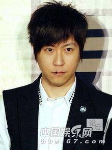 娱乐圈黑道背景明星,揭秘娱乐圈黑道背景明星的传奇人生